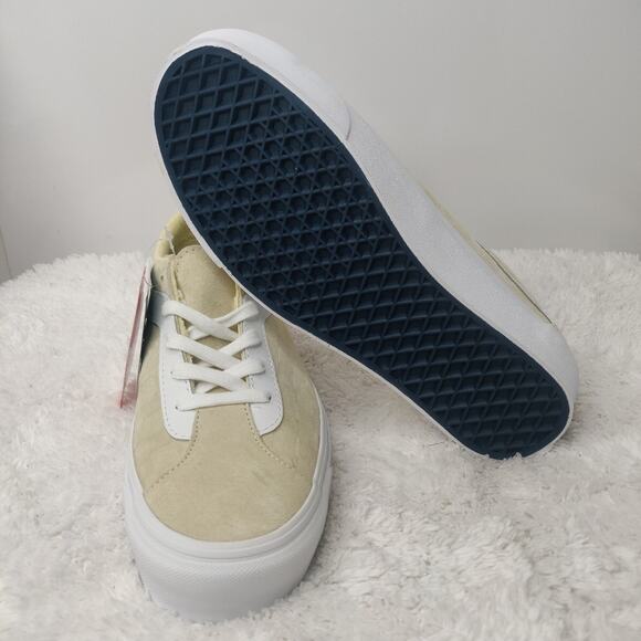 New in box Suede Butter yellow Vans sz 9.5 W - Picture 5 of 7